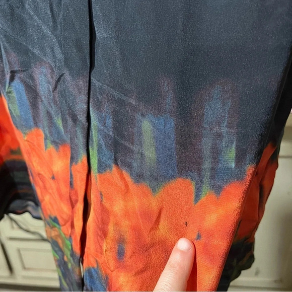 ECRU ~ Classic Cezanne Black and Floral 100% Silk Sleeveless Tank Button Down - Picture 7 of 10